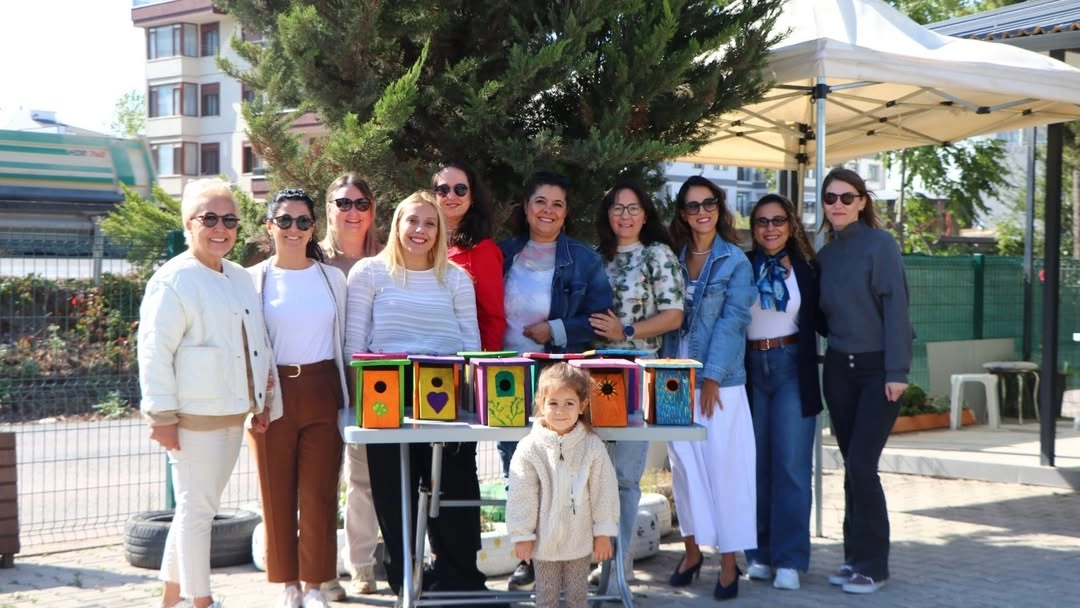Çiftlikköy'de Atık Kuş Yuvaları Sanat Eserine Dönüştü