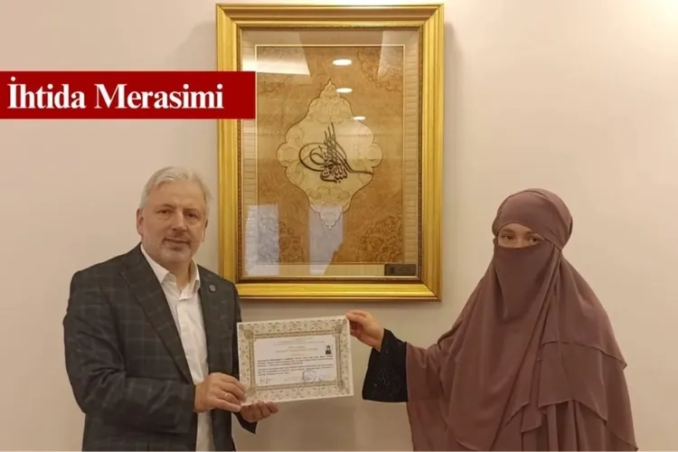 Letonyalı Öğrenci Yalova'da Müslüman Oldu | İslam'a Geçiş Hikayesi