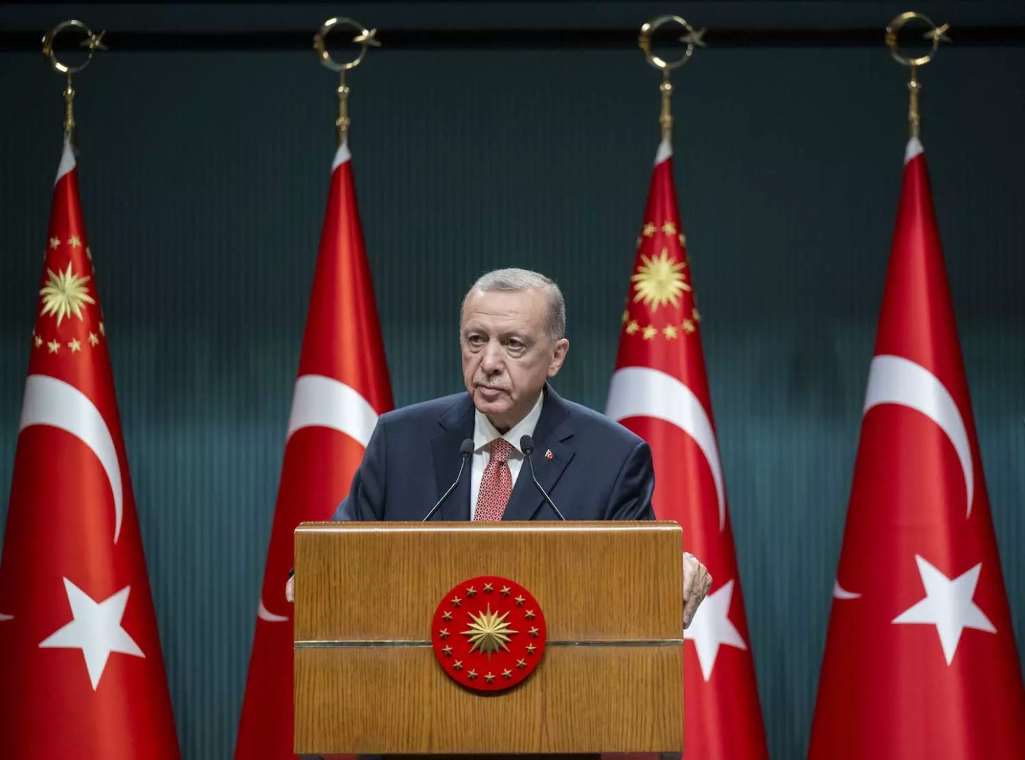 Kabine Beştepe'de Toplanıyor: Gürcistan Uçak Kazası ve Ekonomi Gündemde