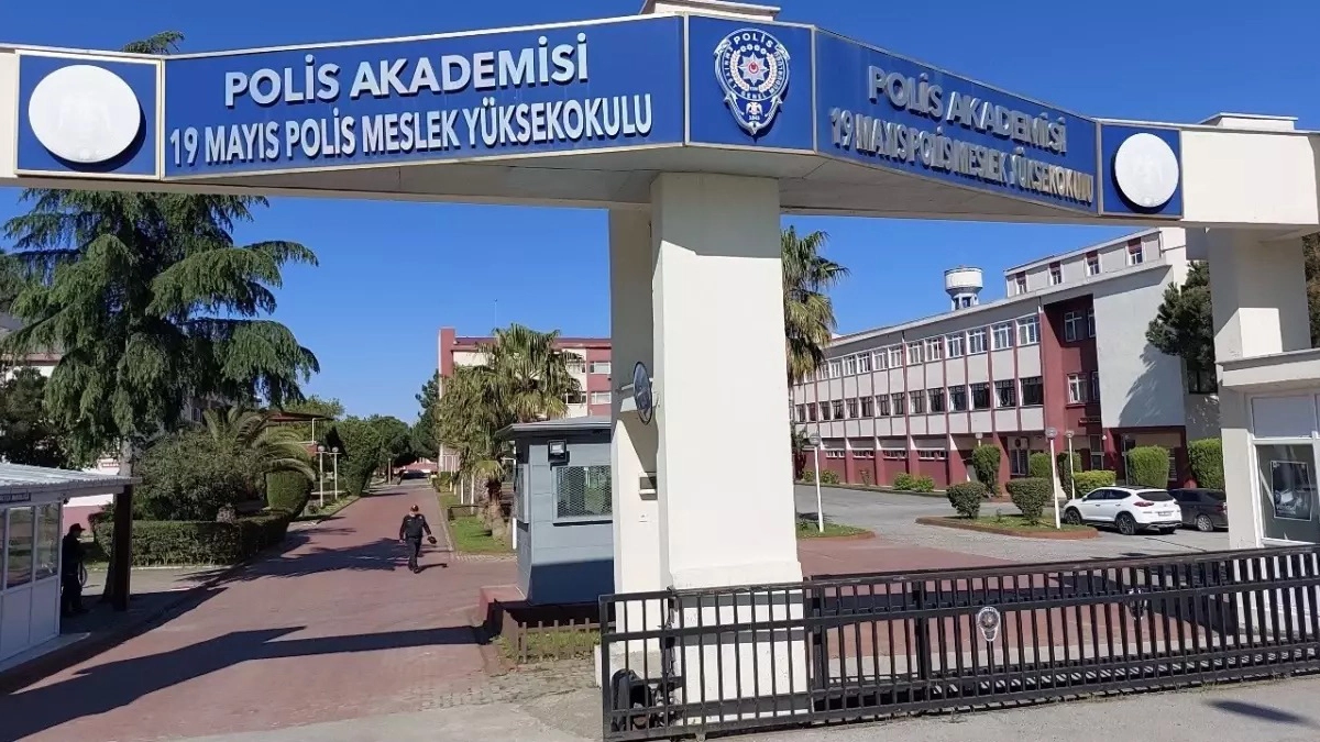 Samsun'da 20 Yaşındaki Polis Öğrencisi 5. Kattan Atlayarak Canına Kıydı