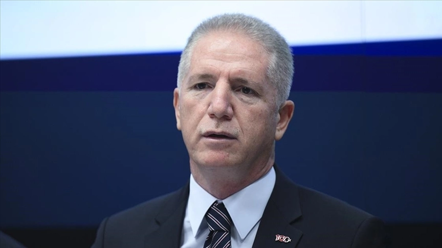 İstanbul Valisi Gül: Sokak Hayvanları Kontrollü Beslenmeli