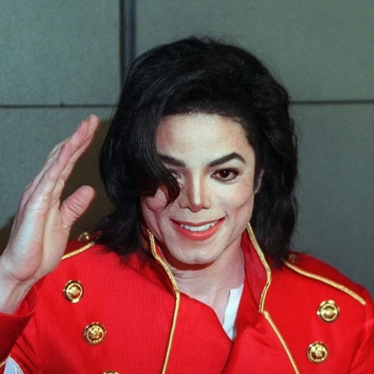 Michael Jackson Miras Krizi: Paris Jackson Yöneticileri Suçluyor!