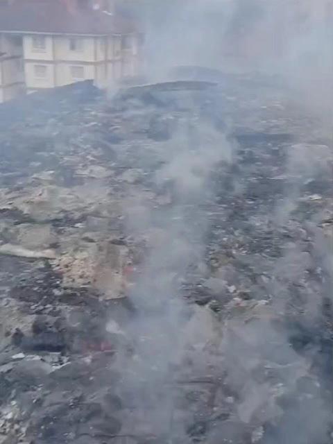 Yalova İtfaiyesi Paşakent'te Çatı Yangınını Söndürdü | Hızlı Müdahale