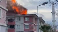 Yalova Paşa Kent'te Apartman Çatı Yangını: İtfaiye Hızlı Müdahale Etti