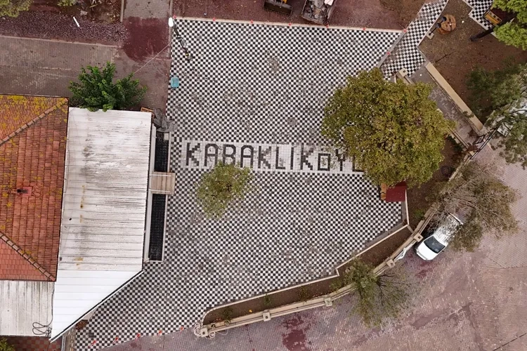 Kabaklı Köyü Meydanı Yenilendi: Modern Sosyal Alan Açıldı