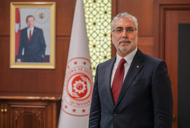 SGK 15 Yeni İlacı Geri Ödeme Listesine Aldı: Kanser İlaçları Öncelikli