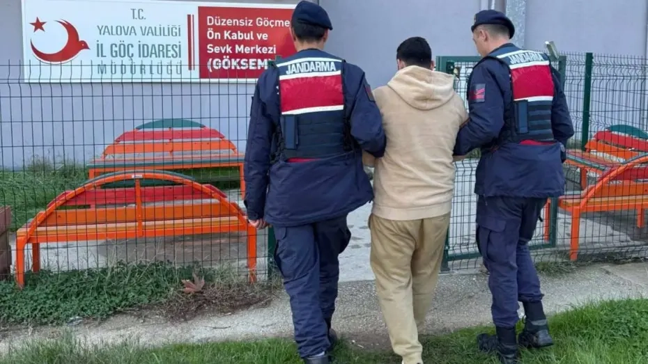 Yalova'da İnterpol Kırmızı Bültenli Uyuşturucu Zanlısı Yakalandı
