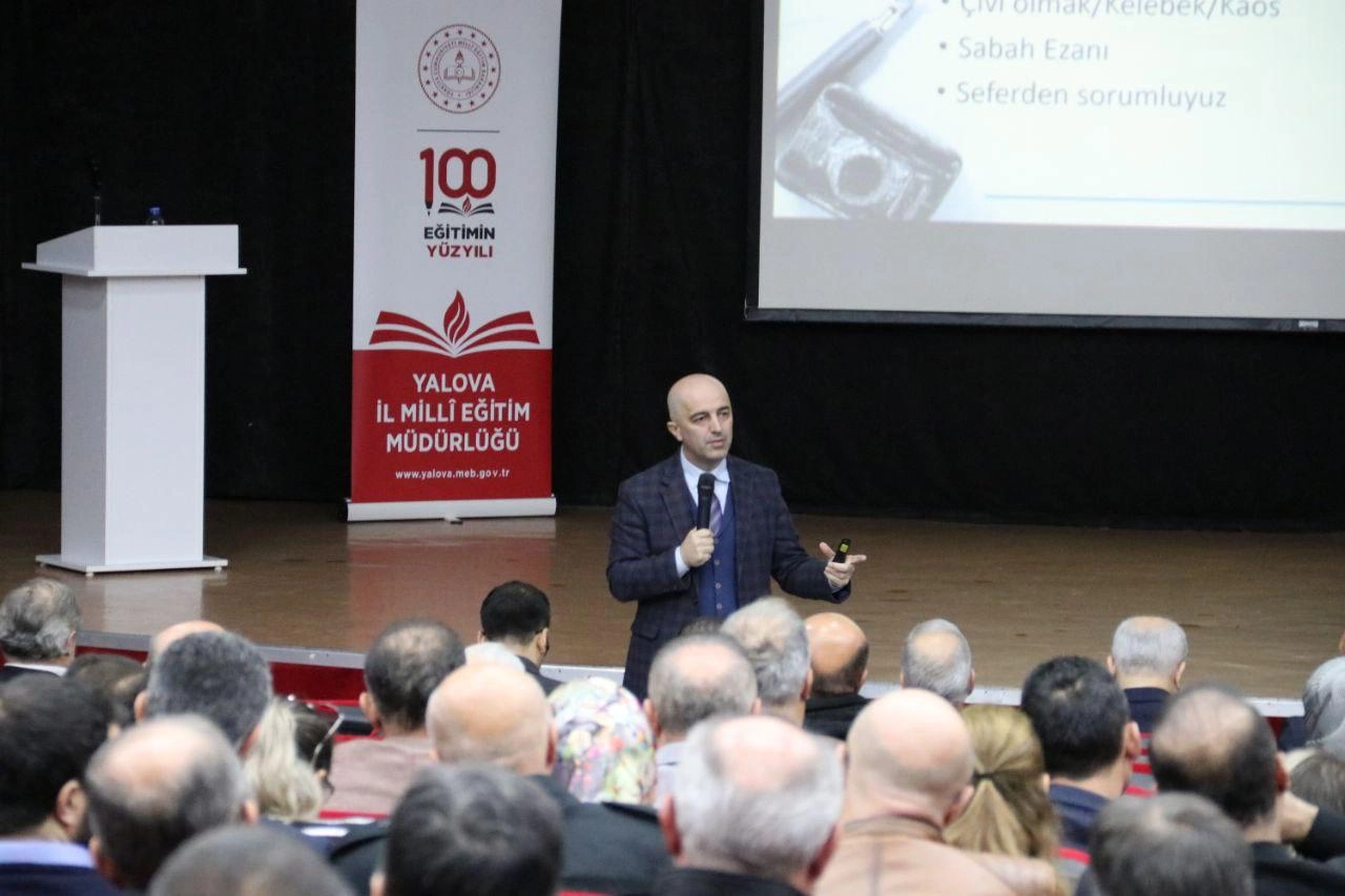 Yalova Eğitim Okumaları'nda İkinci Buluşma: Yazar İdris Topçuoğlu
