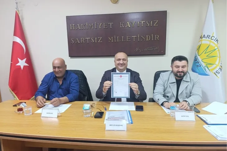 Çınarcık'ta 22 Dönüm Arazi Belediyeye Geçti - Başkan Avni Kurt Müjdeyi Verdi