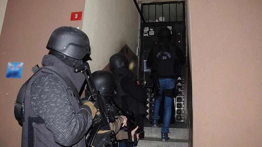İstanbul ve Sakarya'da Suç Örgütü Operasyonu: 11 Gözaltı