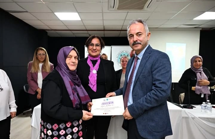 Yalova'da Kadın Dayanışması: Yerelden Yönetime Kadın Eli Etkinliği
