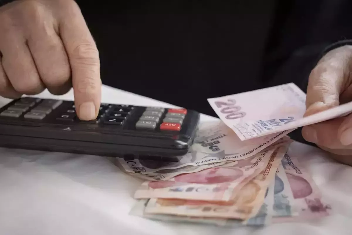 1 Ocak 2026 Emekli Maaş Kesintisi: SGK Borcu Olanlara %25 Otomatik Kesinti
