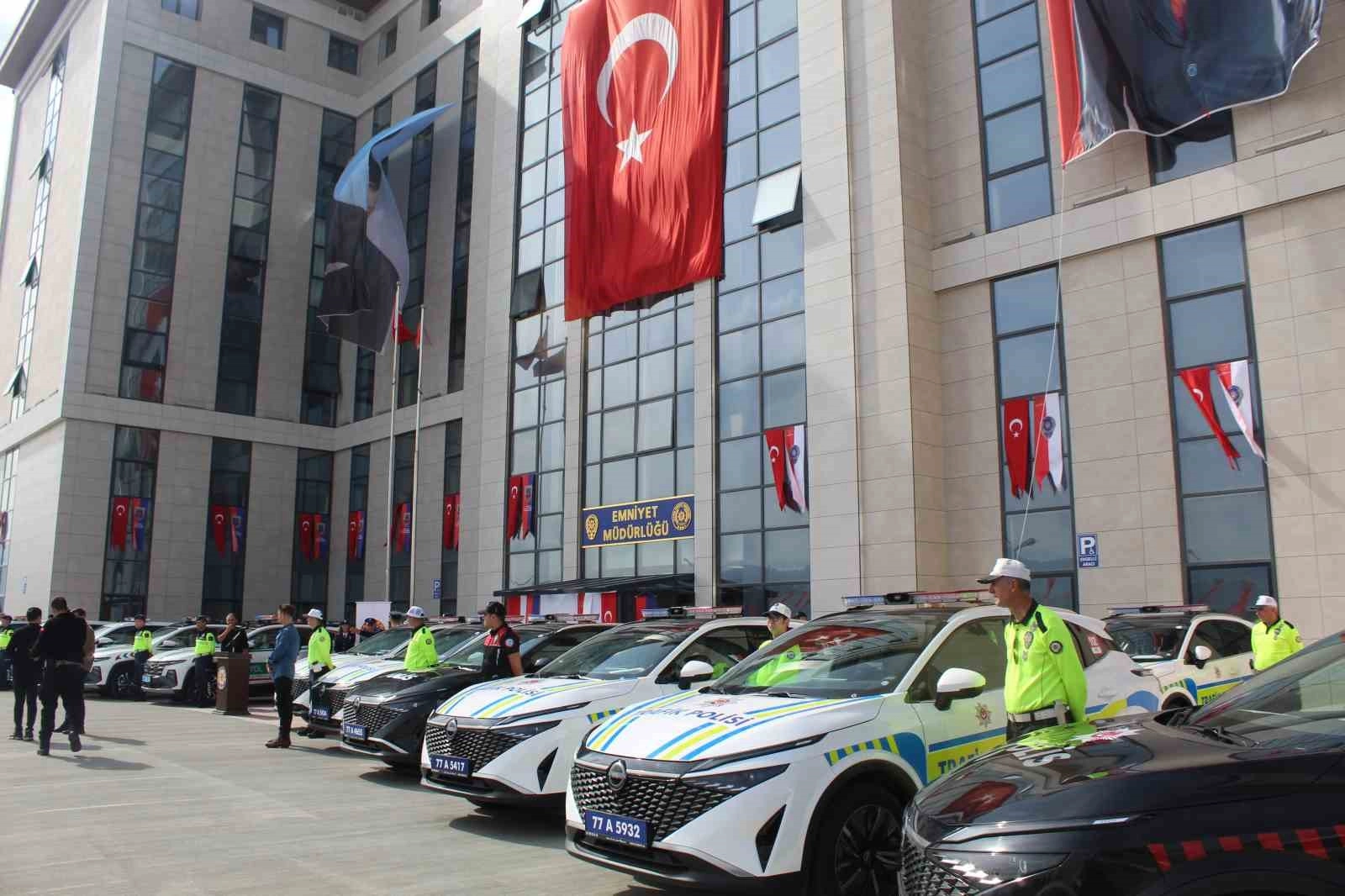 Yalova Emniyet ve Jandarmaya 45 Yeni Hizmet Aracı Teslimi