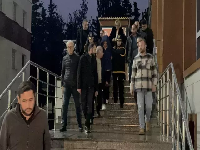 Şarkıcı Güllü'nün Kızı Tuğyan Ülkem Gülter Tutuklandı: Kasten Öldürme