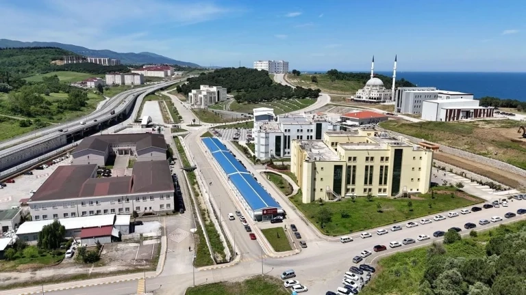 Yalova Üniversitesi'ne Rekor Bütçe: 2026'da 2,2 Milyar TL Yatırım