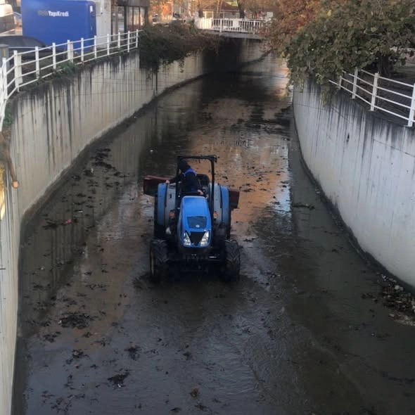 Armutlu'da Dere Temizliği: Çevre ve Halk Sağlığına Büyük Katkı