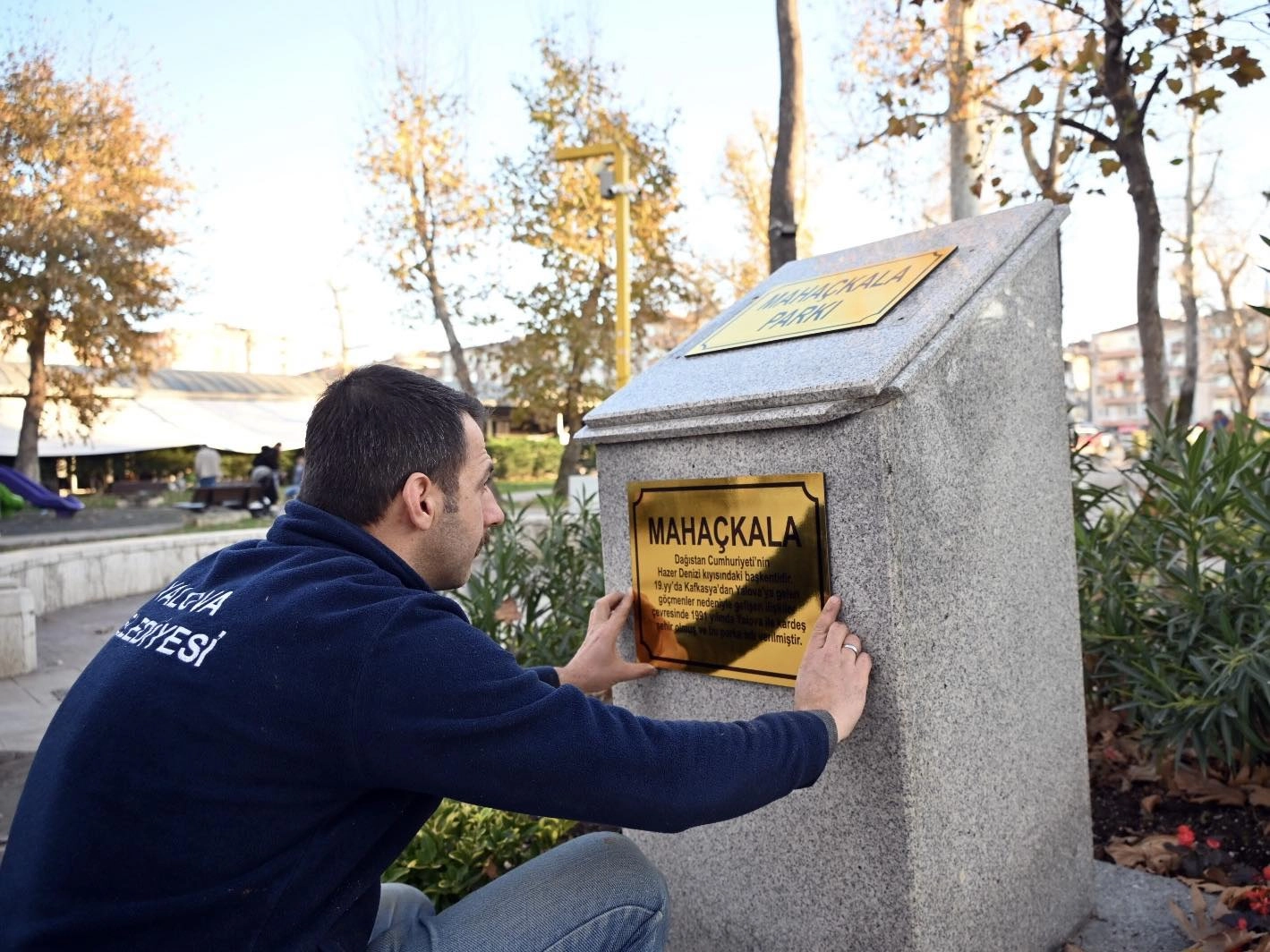 Yalova Belediyesi Park Tabelalarını Yeniliyor | Estetik ve Kullanışlı