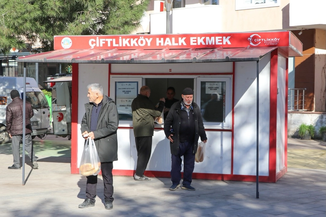 Çiftlikköy Belediyesi Halk Ekmek ve Askıda Ekmek Uygulaması Başlattı