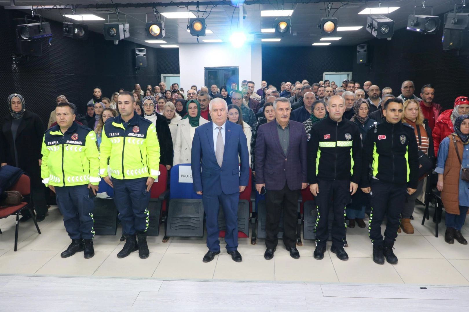 Yalova'da Okul Servis Güvenliği Eğitimi: 197 Personel Sertifika Aldı