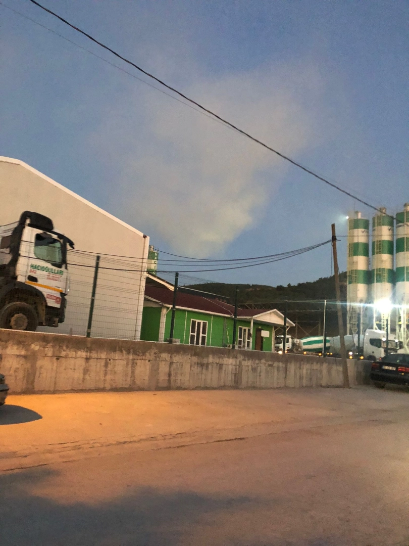 Yalova Taşköprü'de Beton Fabrikası Toz Krizi: Hava Kirliliği Alarmı
