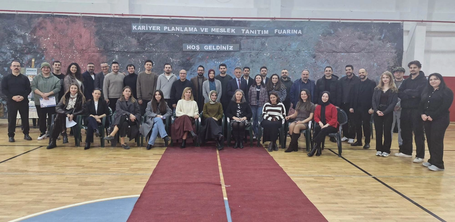 Yalova'da Kariyer Fuarı: Liseliler 31 Mesleği Yerinde Tanıdı