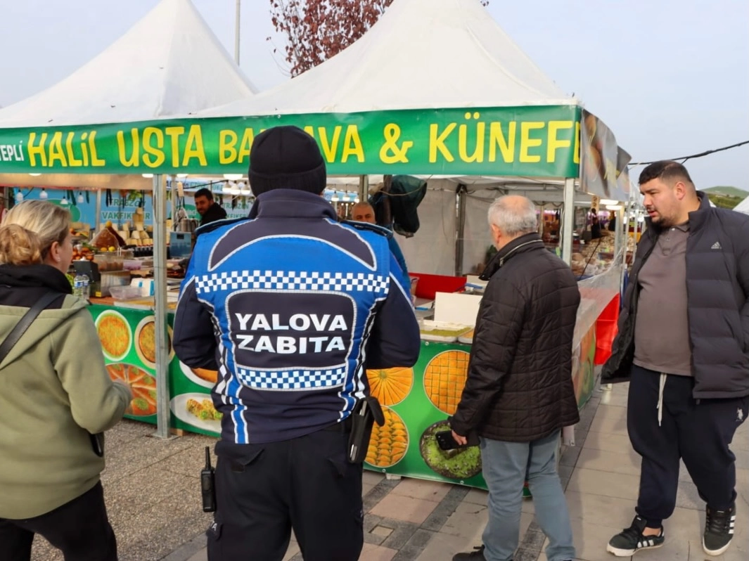 Yalova Belediyesi Festival Öncesi Stant Denetimi Yaptı - 15 Temmuz Meydanı