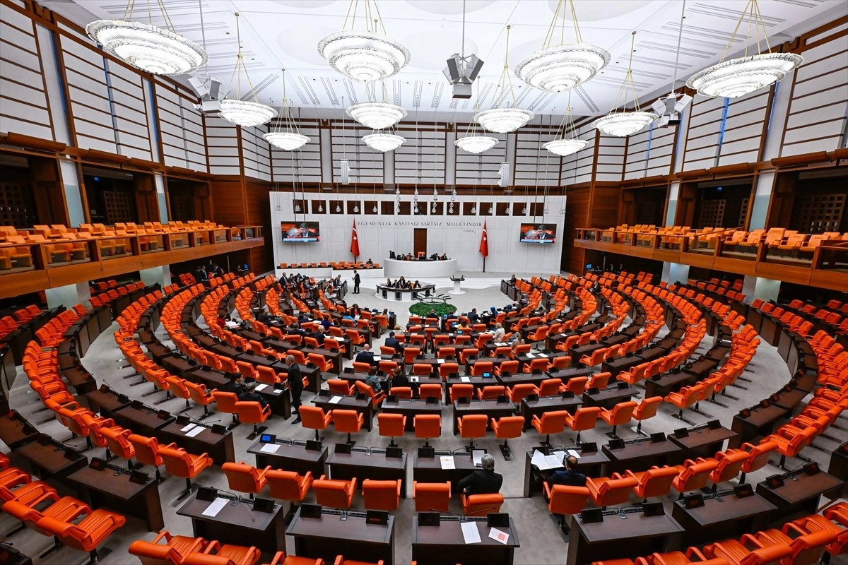 11. Yargı Paketi Yasalaştı: İcra, Ceza ve Avukatlık Kuralları Değişti