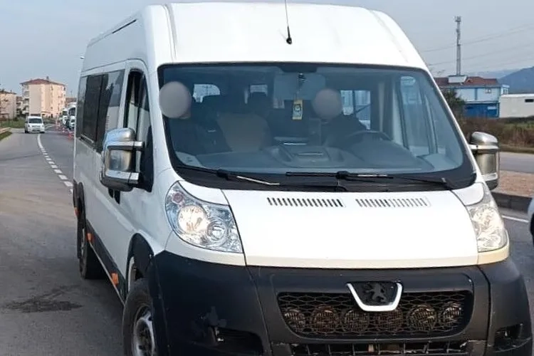 Yalova'da Korsan Servis Yakalandı: 2 Ay Trafikten Men Cezası
