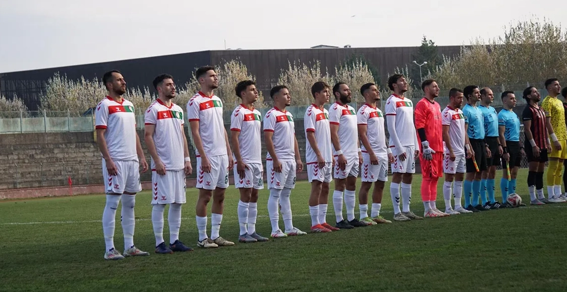 Yalova FK Tüm İç Saha Maçlarını 1 TL'ye Sunuyor! Play-Off Hedefi