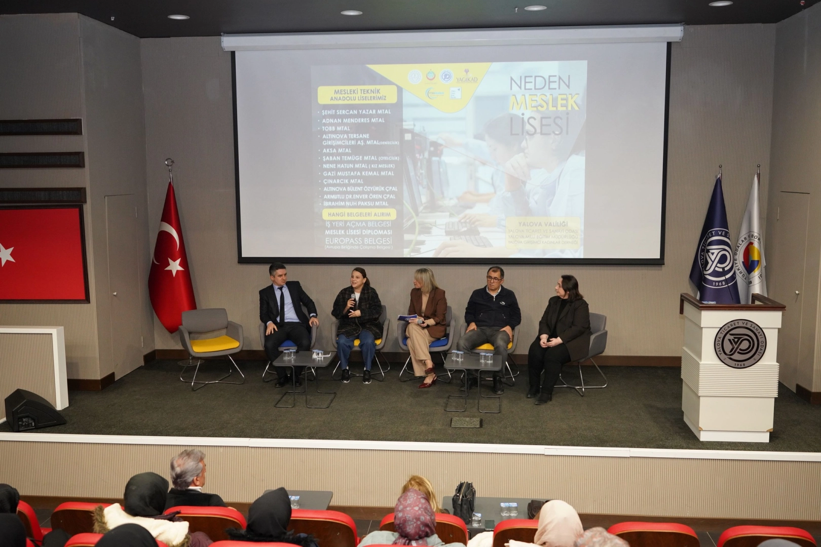 Yalova'da Mesleki Eğitim İçin Genç Rota Çalışma Grubu Toplantısı