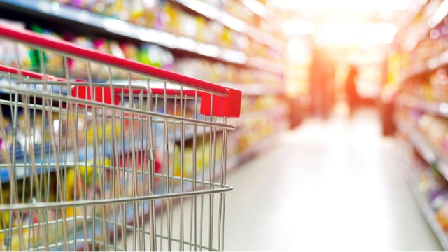 Marketler Pazar Günleri Kapalı mı Olacak? Sektör İkiye Bölündü