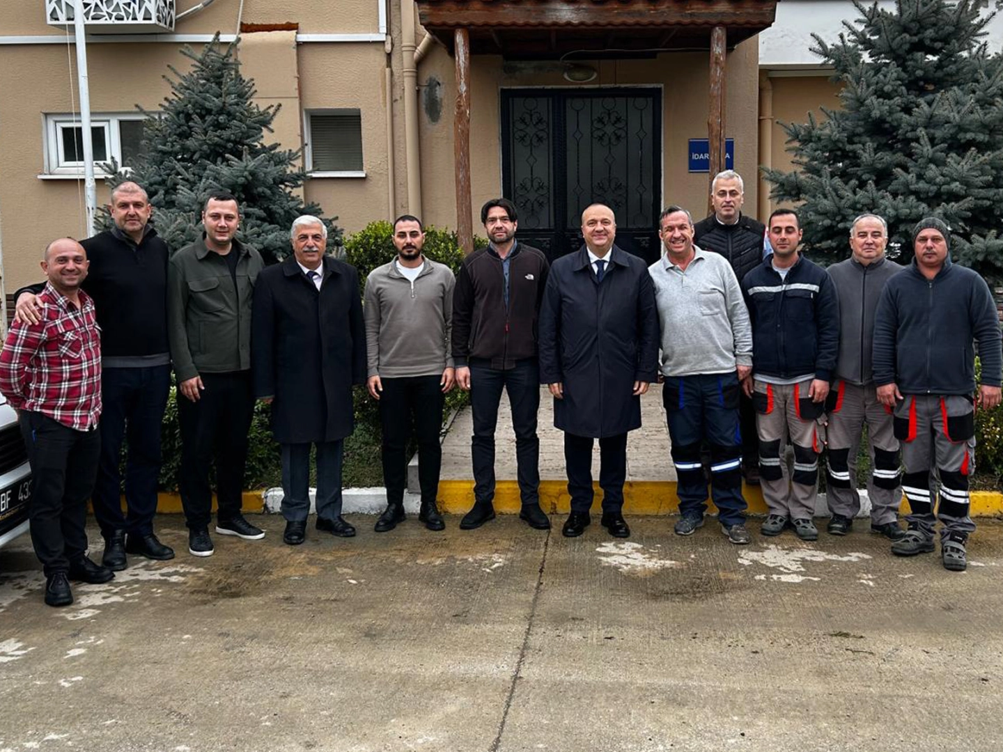 Çınarcık Belediye Başkanı Avni Kurt Sahada İnceleme Yaptı