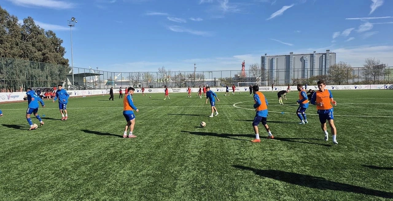 Tavşanlı Belediyespor Akran Gemlikspor Maçı: İlk Yarı Galibiyet Hedefi