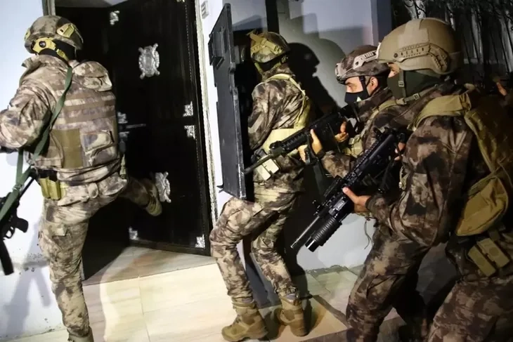 DEAŞ Operasyonu: 110 Gözaltı - Yalova Bağlantılı 41 Şüpheli Yakalandı
