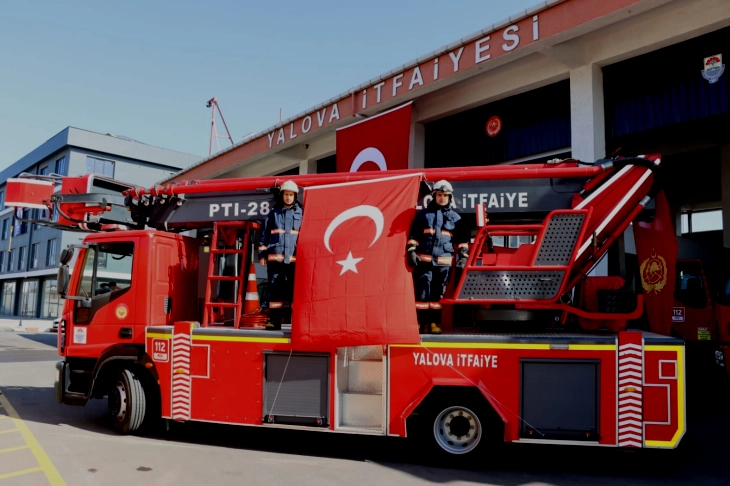 Yalova İtfaiyesi 2025'te 1778 Olaya Müdahale Etti: İstatistikler Açıklandı