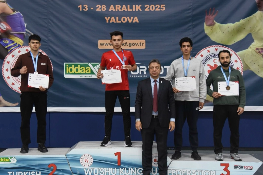 Yalova Wushu'da 28 Madalya Kazandı! Başkan Gürel Sporcuları Tebrik Etti
