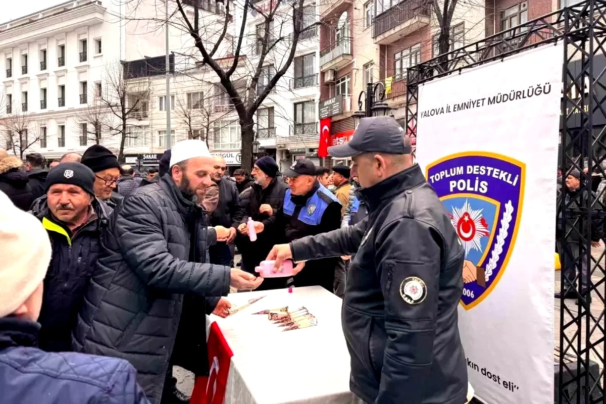 Yalova'da Şehit Polisler Turgut Külünk, İlker Pehlivan ve Yasin Koçyiğit Anıldı