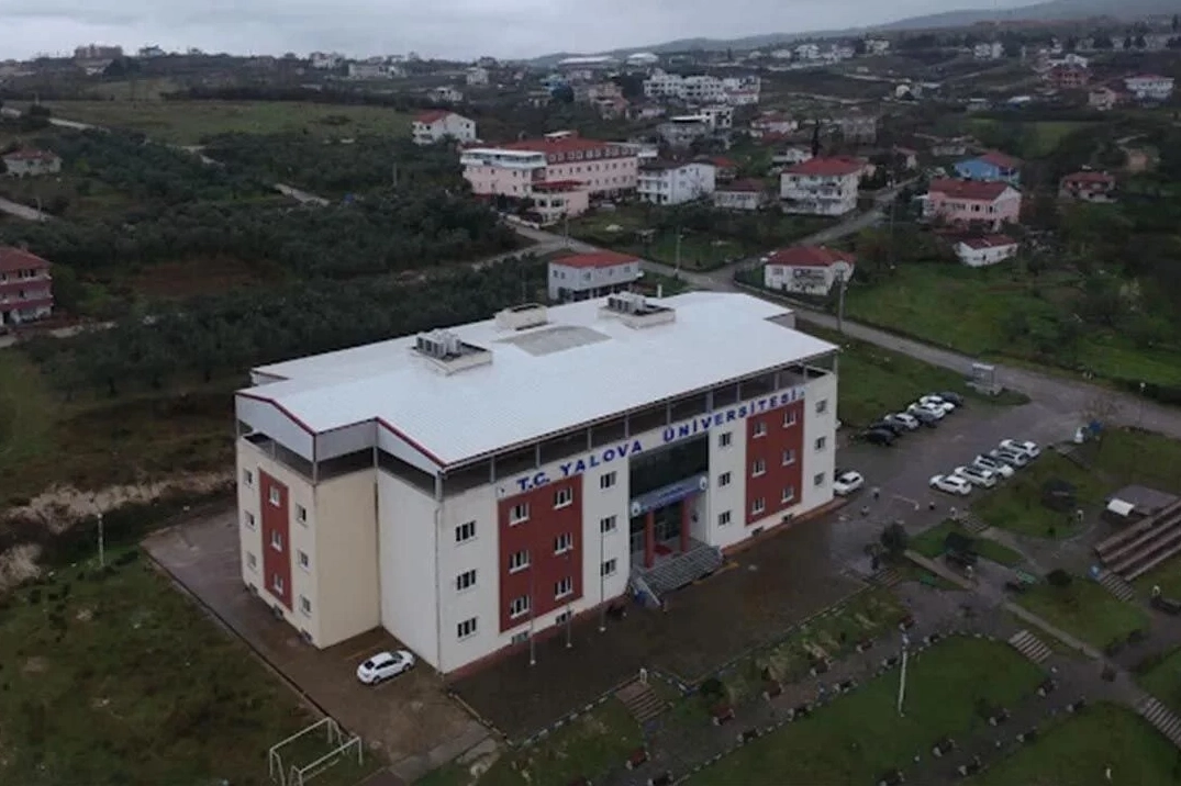 Çınarcık MYO 2029'a Kadar Tam Akreditasyon Aldı - Eğitim Kalitesi Tescillendi