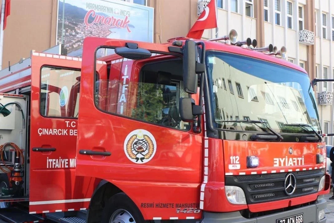 Çınarcık İtfaiyesi 2025'te 633 Olaya Müdahale Etti | Yangın ve Kurtarma İstatistikleri