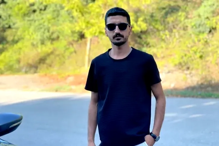 Yalova Subaşı'nda Melik Fırat Baran Evinde Ölü Bulundu