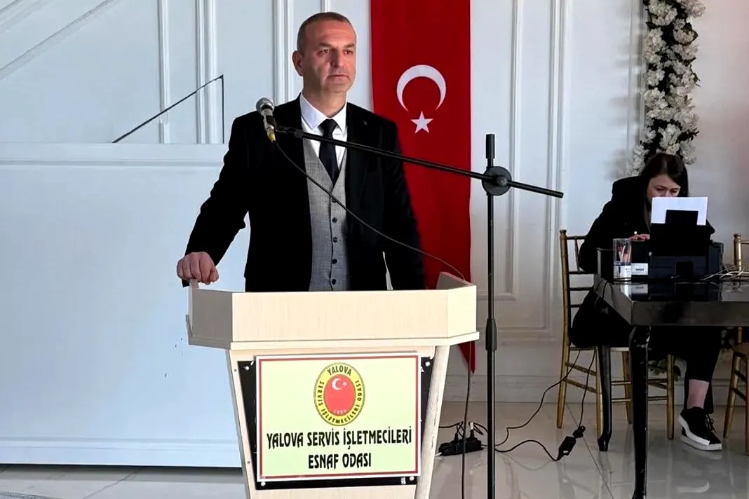 Yalova Servis Esnafı Halil Ünver'e Güvendi: 3. Dönem Başkan