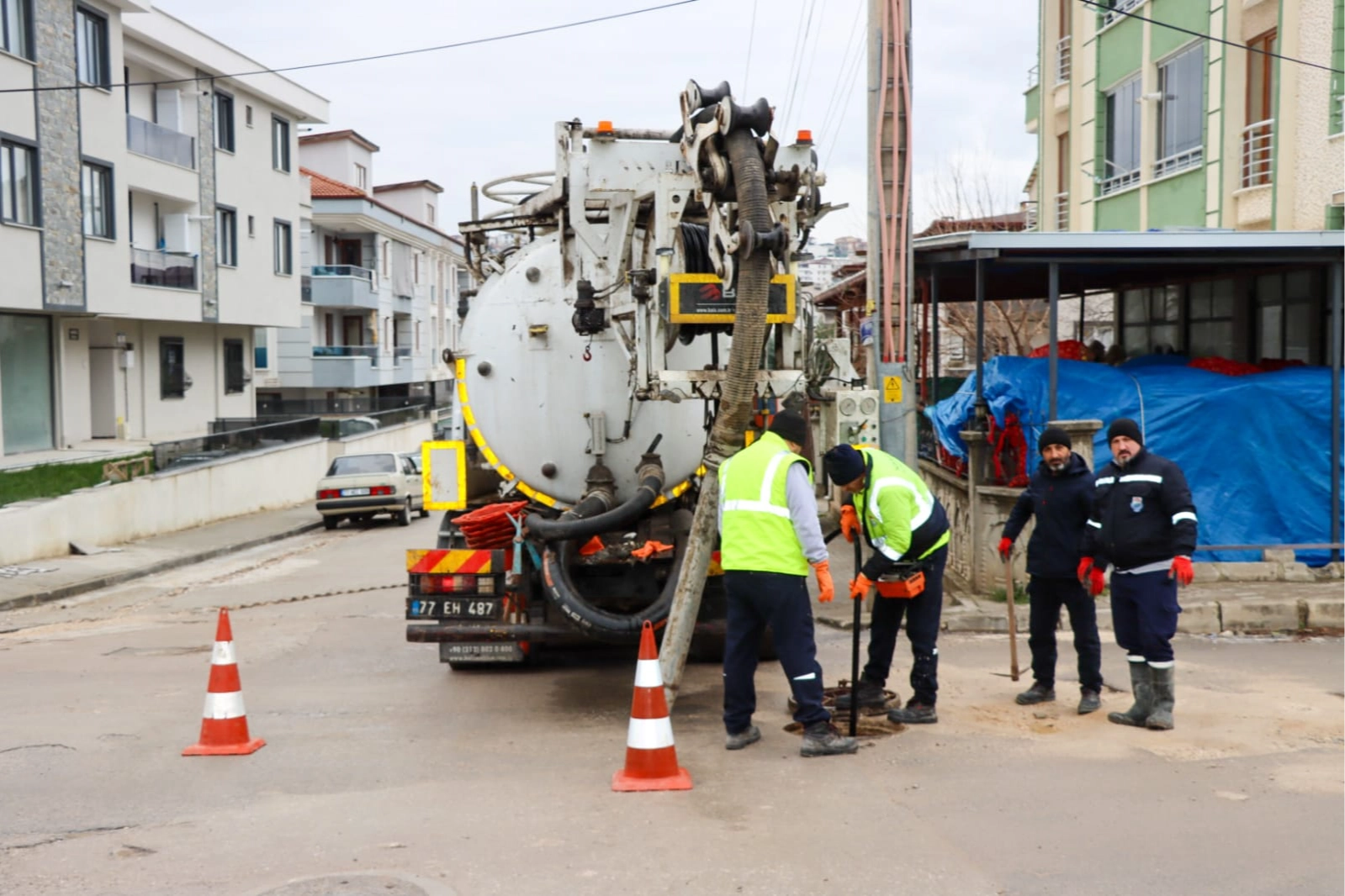 Yalova Belediyesi Yağışlara Karşı Altyapı ve Ağaç Budama Çalışması