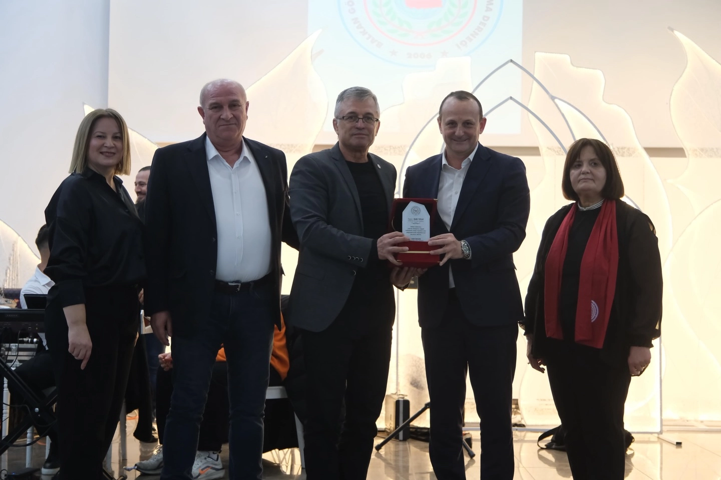 Çiftlikköy'de Kadınlar Matinesi: Adil Yele'den Göçmen Kültürü Vurgusu