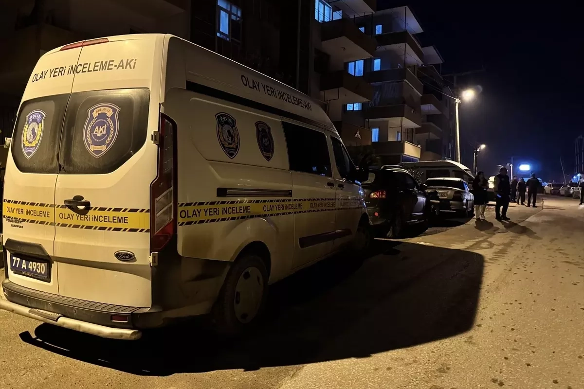 Yalova'da Emekli Öğretmen Evinde Ölü Bulundu | Otopsi Bekleniyor