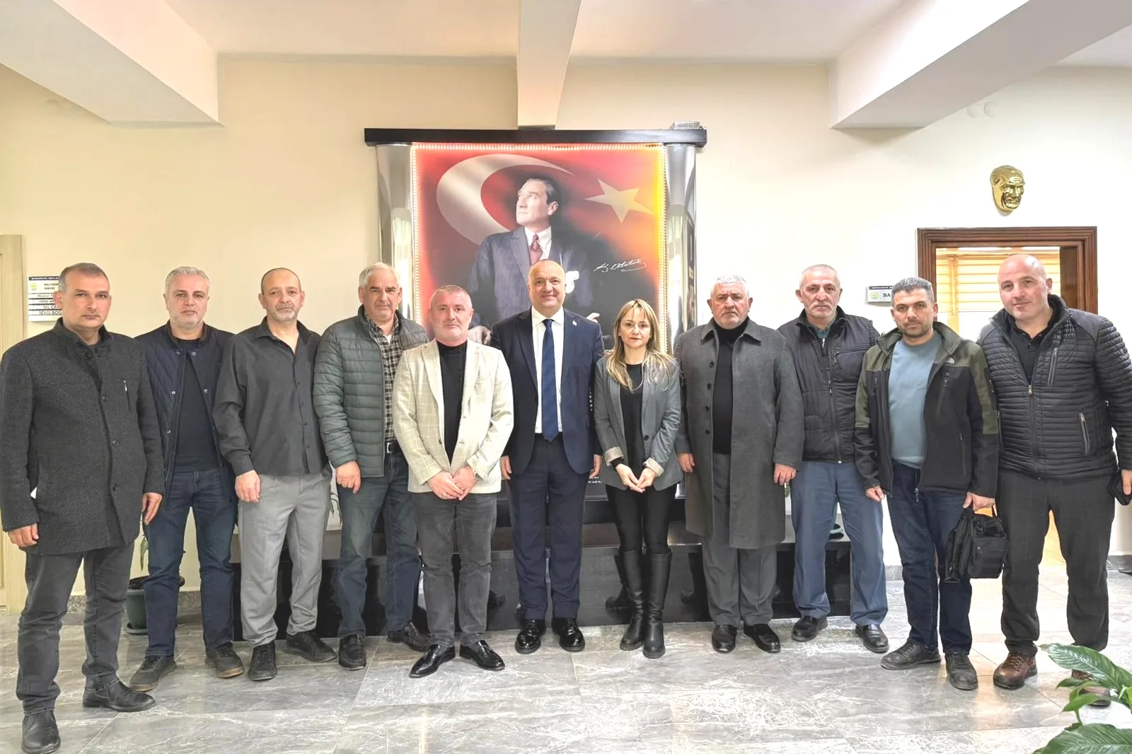 Çınarcık'ta Ulaşım Görüşmesi: Şoförler Odası Belediye'de