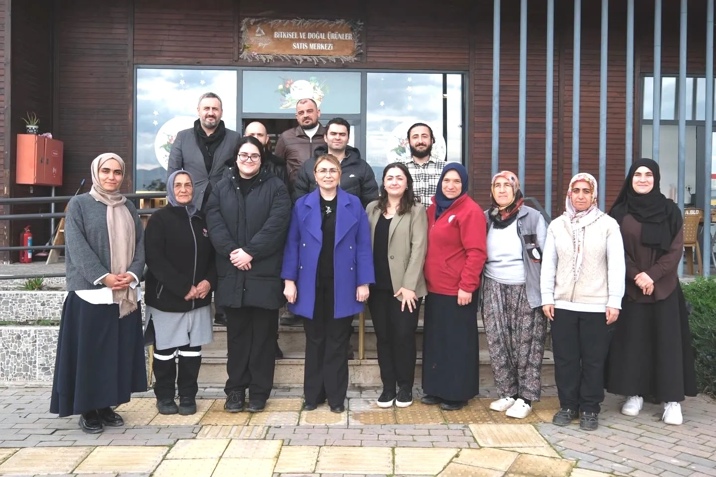 Altınova Aromatik Bitki Bahçesi'nde Üretim ve Doğa Buluşması