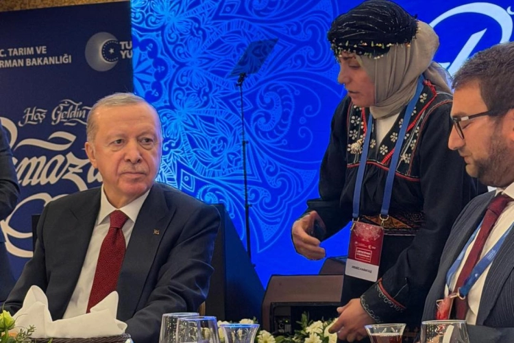Yalovalı Üreticiler Erdoğan ve Bakan Yumaklı ile İftarda Buluştu