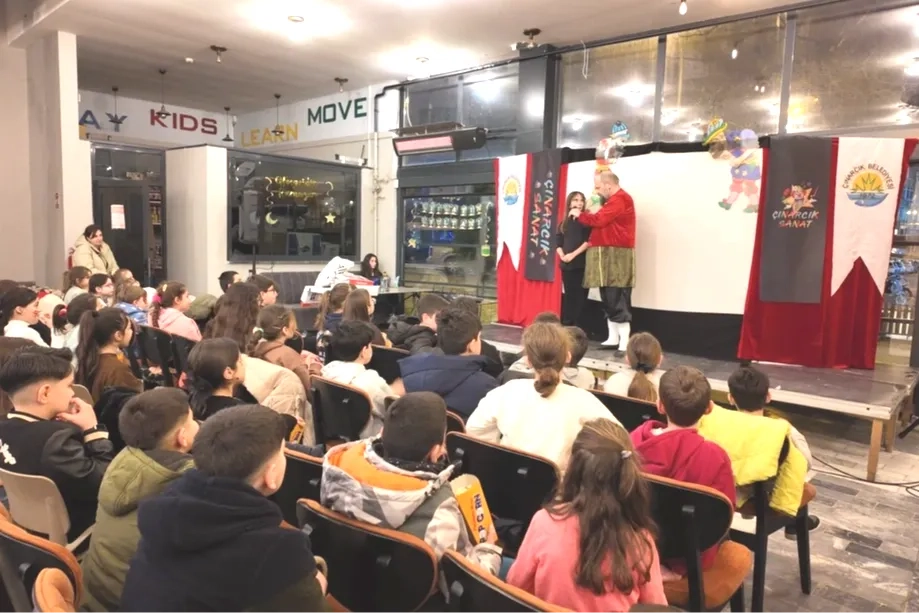 Çınarcık'ta Hacivat-Karagöz Gösterisi: Ramazan Etkinlikleri Başladı