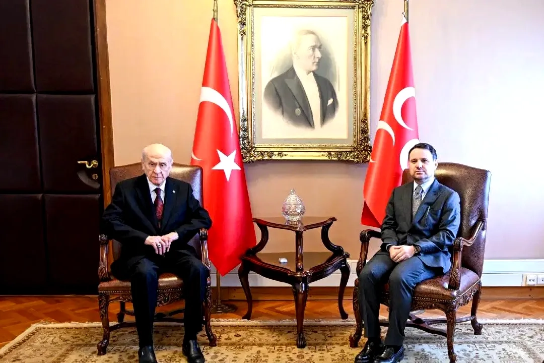 Akın Gürlek'ten Devlet Bahçeli'ye TBMM'de Sürpriz Ziyaret