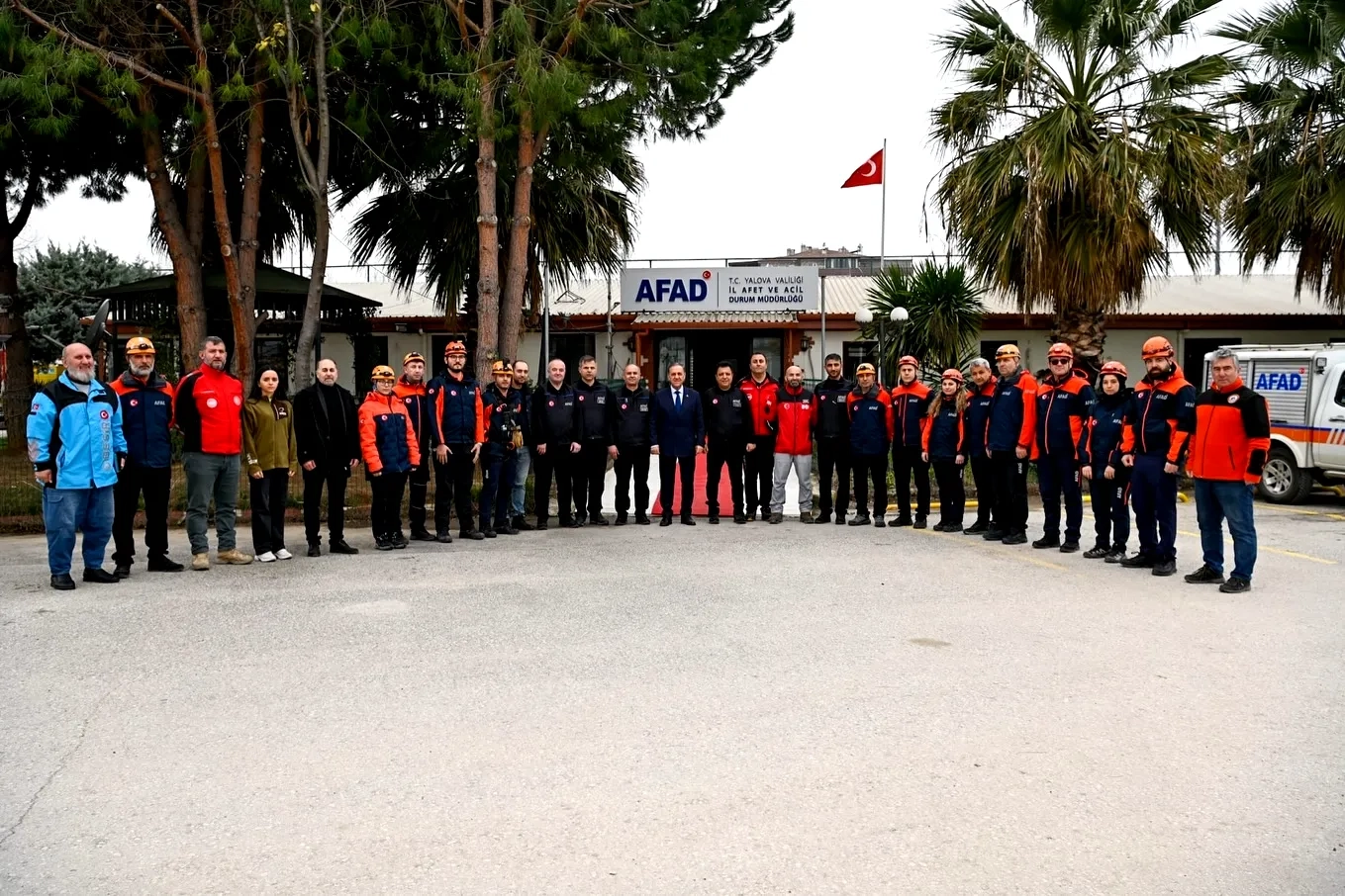 Yalova Valisi AFAD'ı Ziyaret Etti: Dirençli Şehir İçin Ortak Sorumluluk
